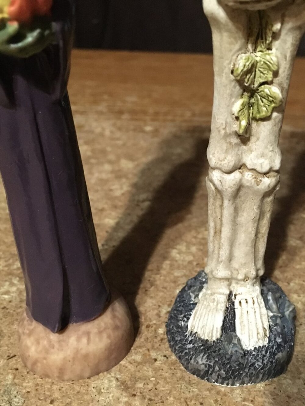 LOT OF 4 HERMITAGE POTTERY HALLOWEEN FIGURES GHOST SCARECROW SKELETON WITCH - Picture 7 of 13